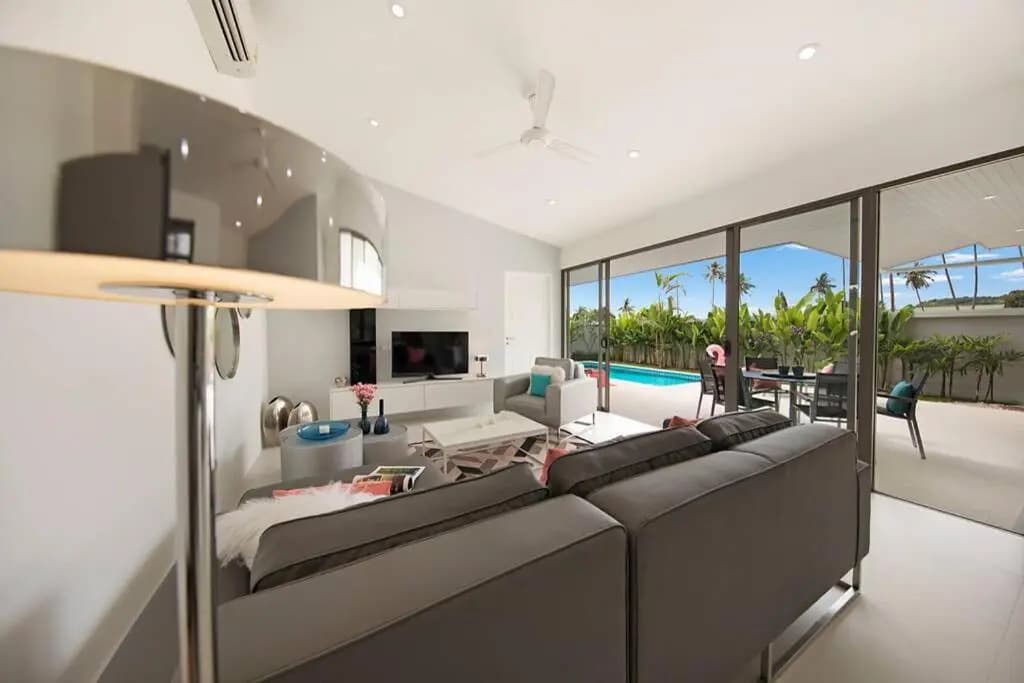 **80% DISCOUNT** 2 Bed/2 Bath SINGLE LEVEL, GARDEN - photo 4