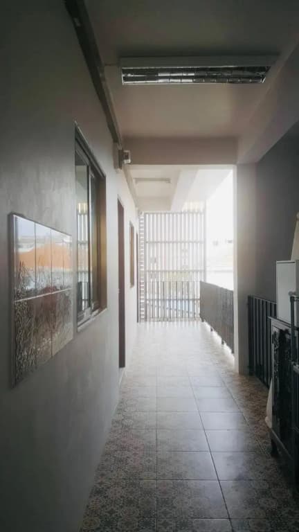 OYO 75396 Look Shine Apartment - photo 11
