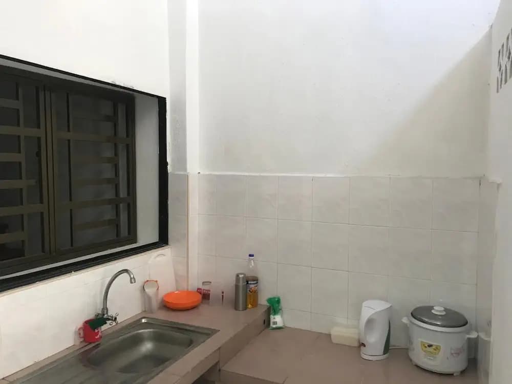 B&L Islanders Inn - Hostel - photo 6
