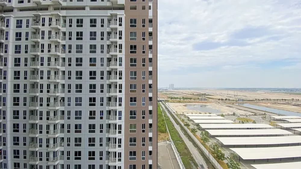Fancy and Homey 2BR at Tokyo Riverside PIK 2 Apartment - photo 12