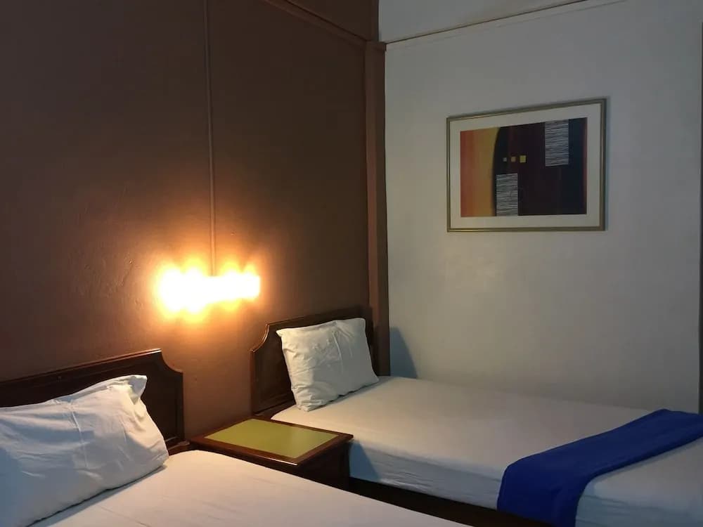 OYO 335 Top Inn Khaosan - photo 4