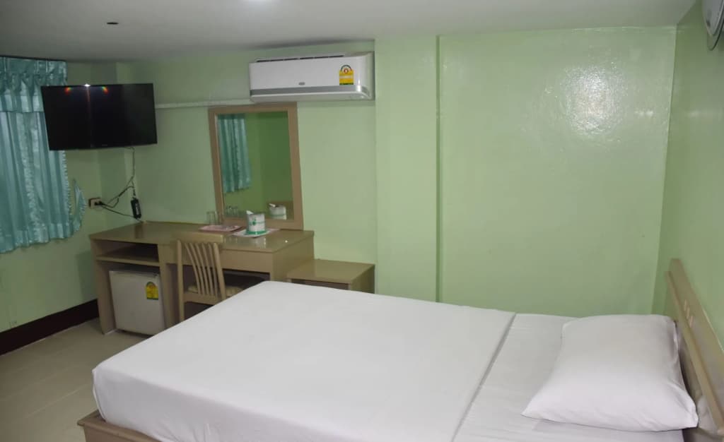 Woodlands Inn - photo 22