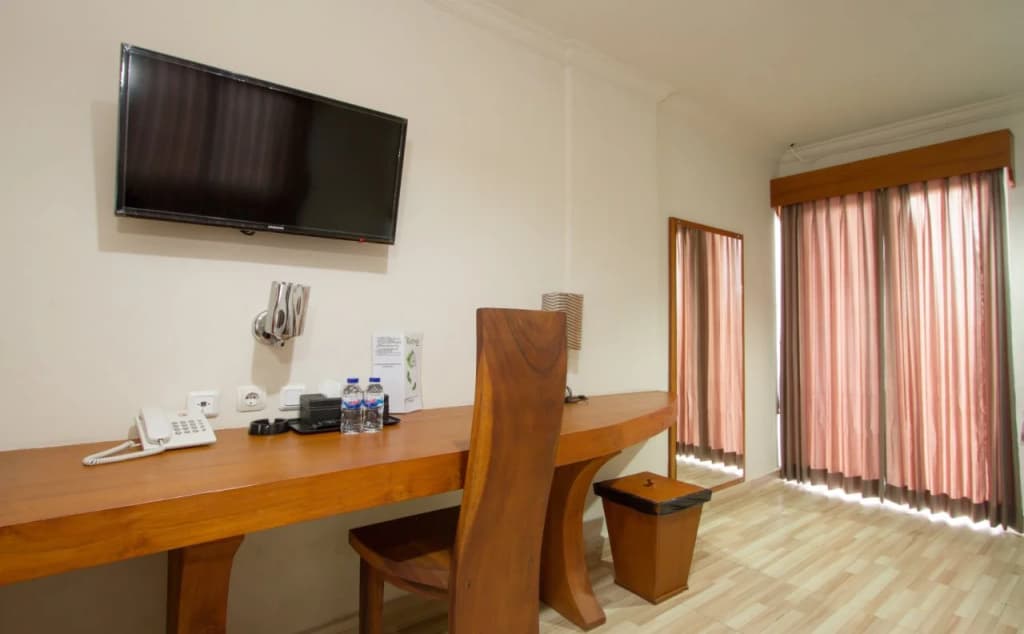 OYO 3950 The Ratna Hotel - photo 5