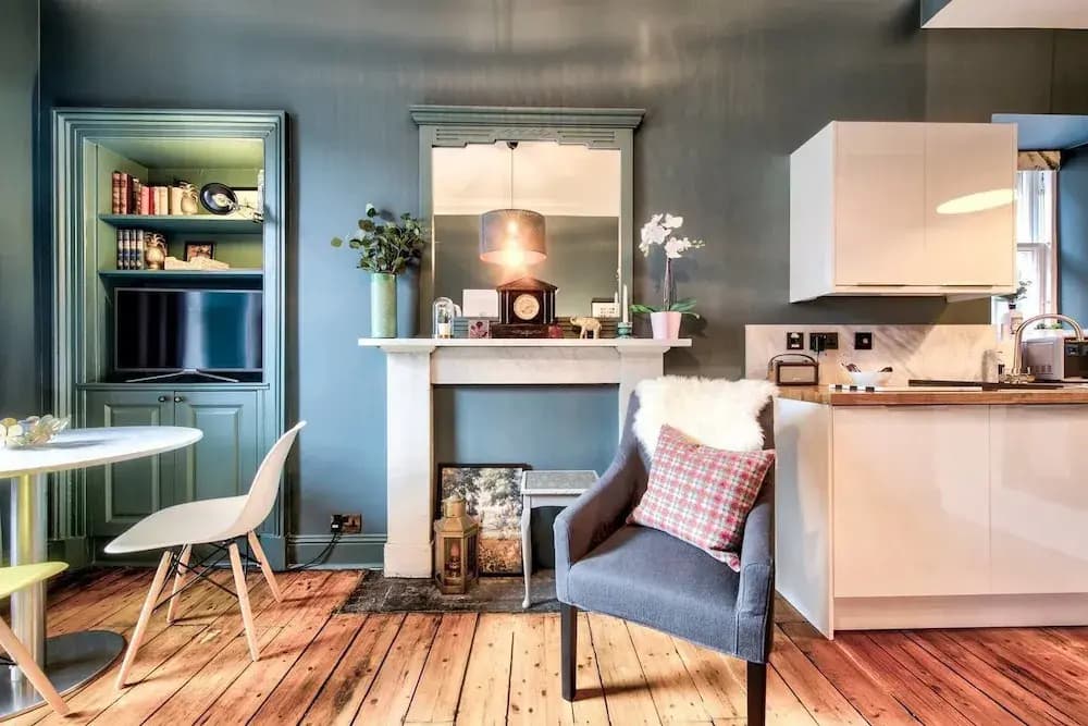 Stylishly Presented City Centre Apartment - photo 10
