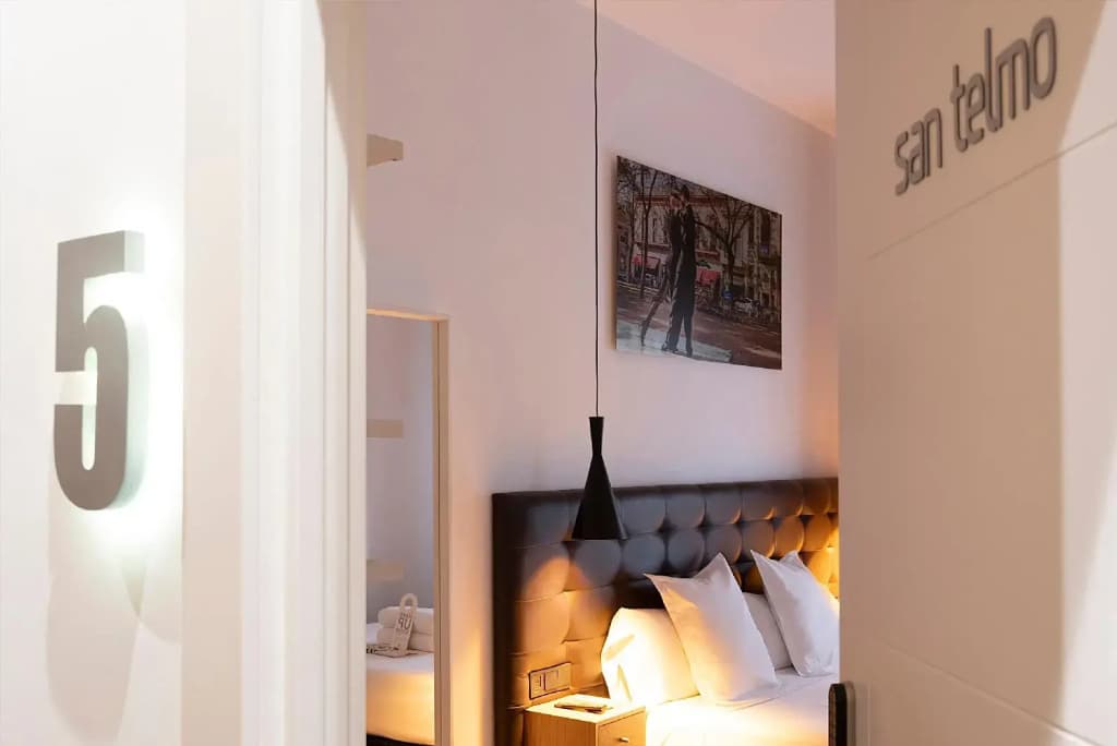 Woohoo Rooms Chueca - photo 23