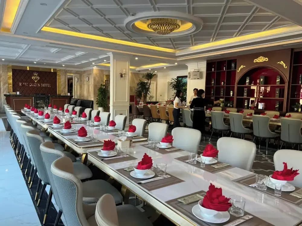 Ruby Queen Hotel - photo 13
