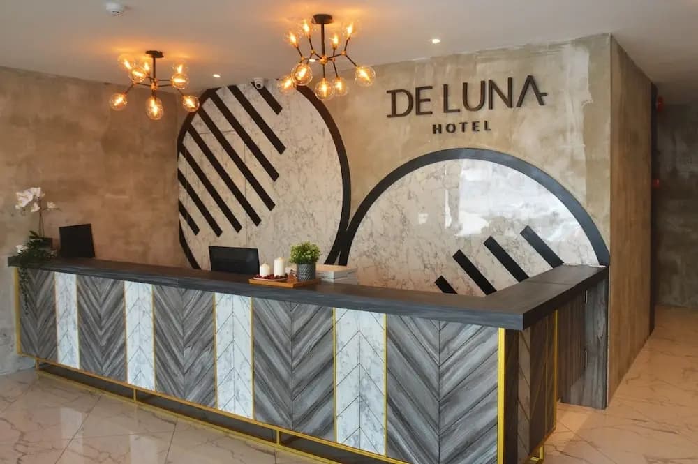 De Luna Hotel - photo 1