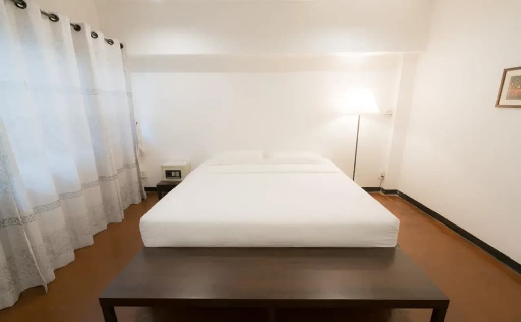 The Urban Age Hostel - photo 3