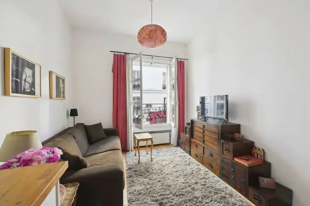 Charming Studio-montmartre-bail Mobility - photo 2