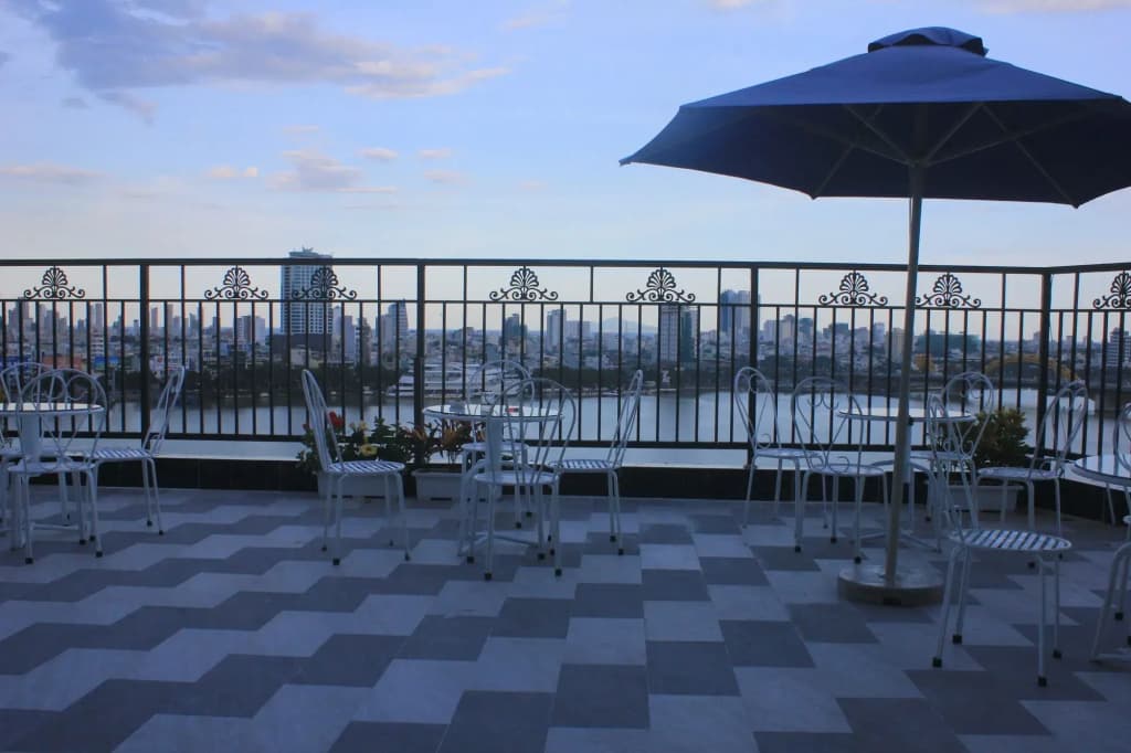 Pariat River Front Hotel - photo 23