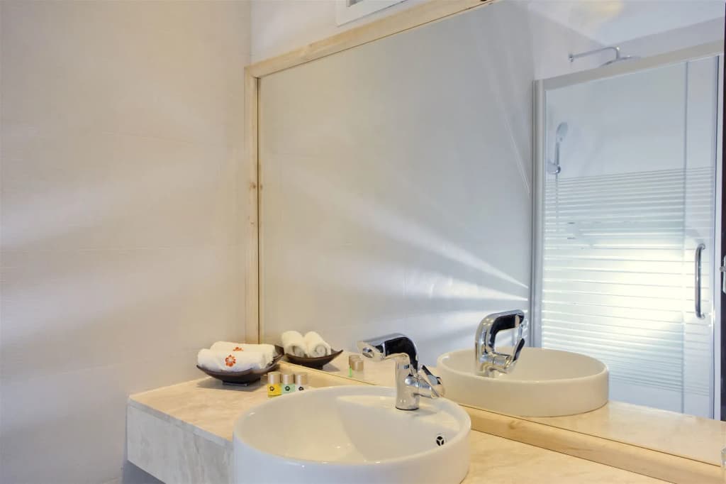 Kaani Beach Hotel - photo 11