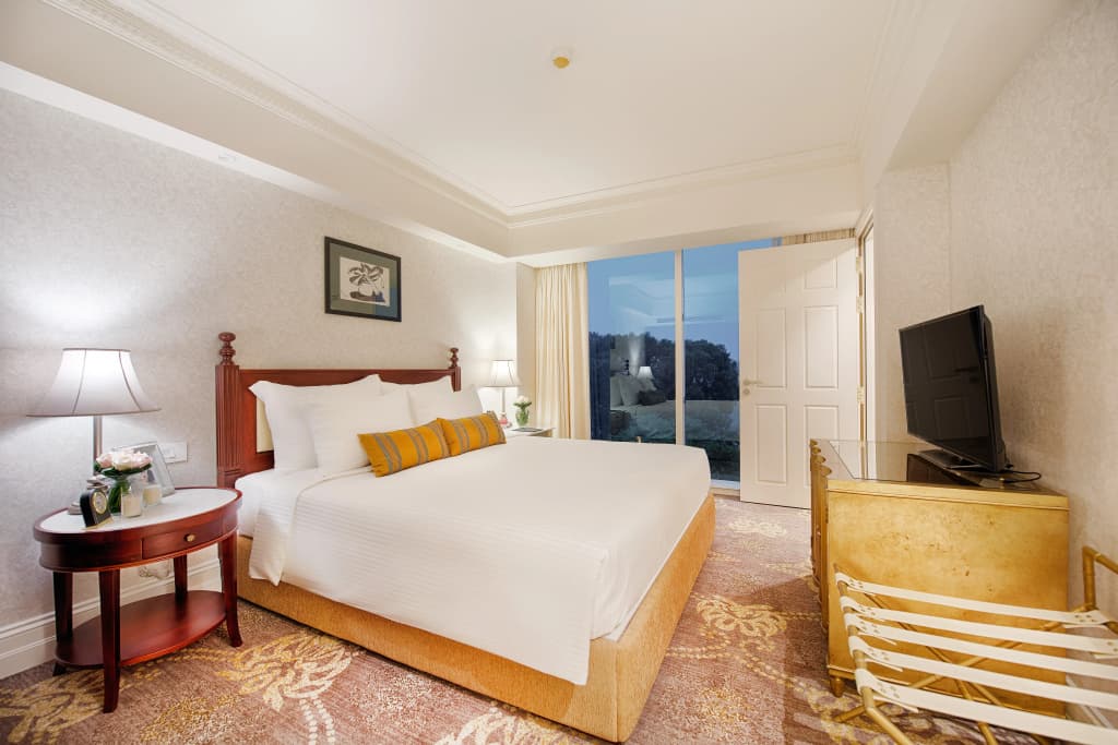 Apricot Hotel - photo 3