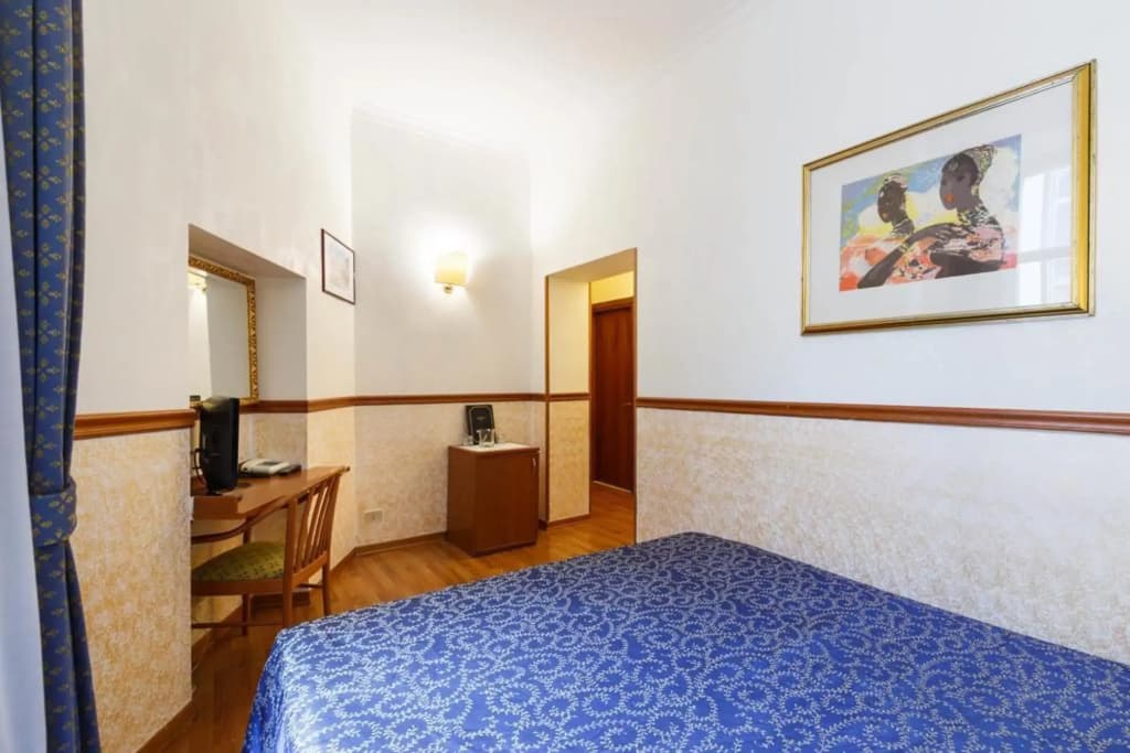Hotel Paris - photo 9