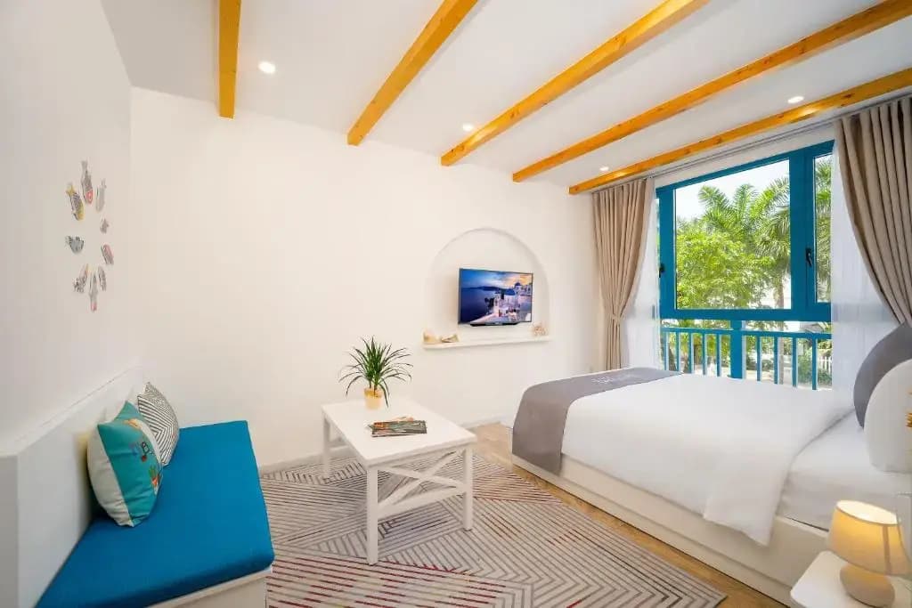 Santori Hotel and Spa - photo 4