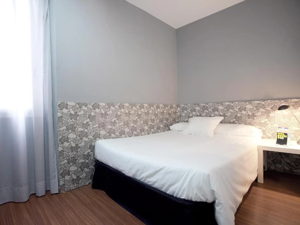 Hostal Nitzs Bcn - photo 3