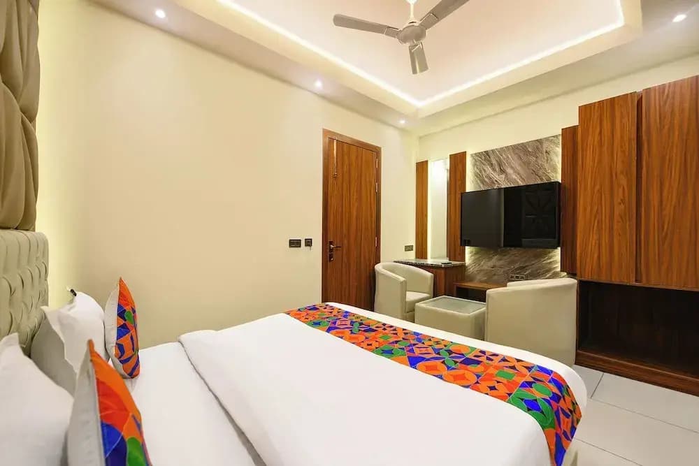 Fabhotel Dreamz - photo 6