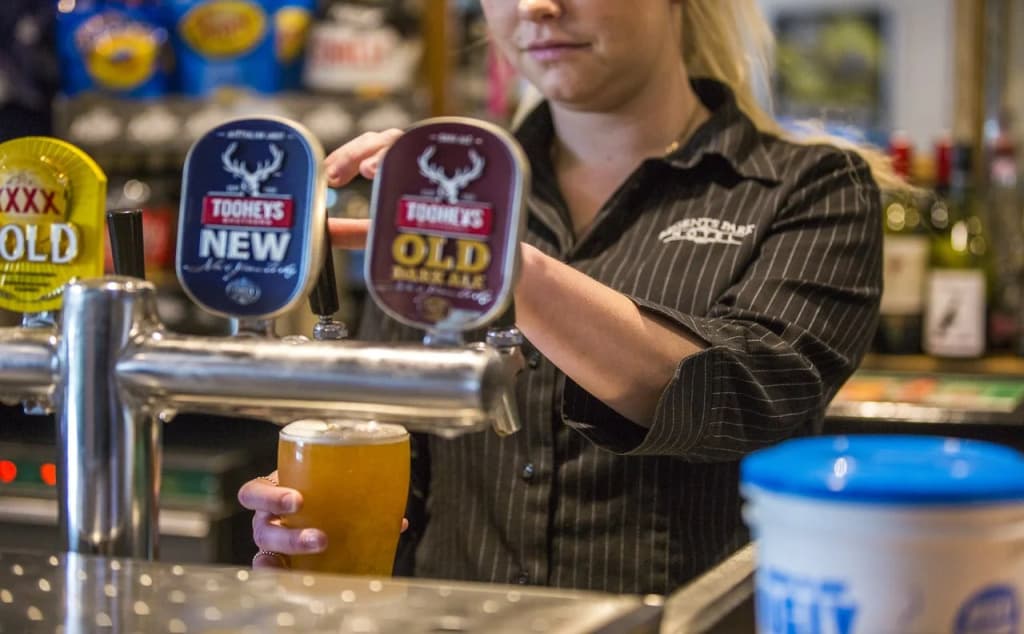 Nightcap at Regents Park Hotel - photo 12
