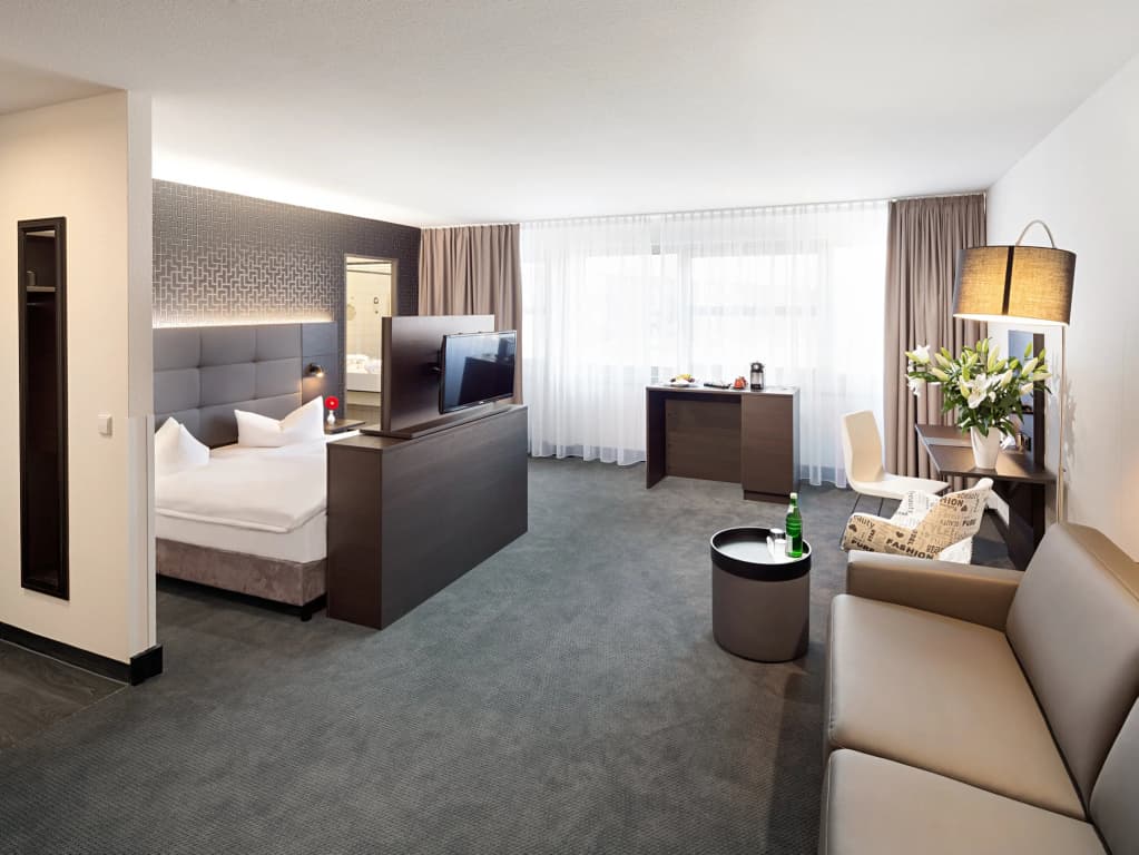 Victor’s Residenz-Hotel Berlin-Tegel - photo 3