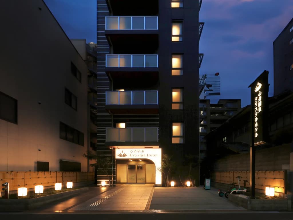 Shinsaibashi Higashi Crystal Hotel - photo 19
