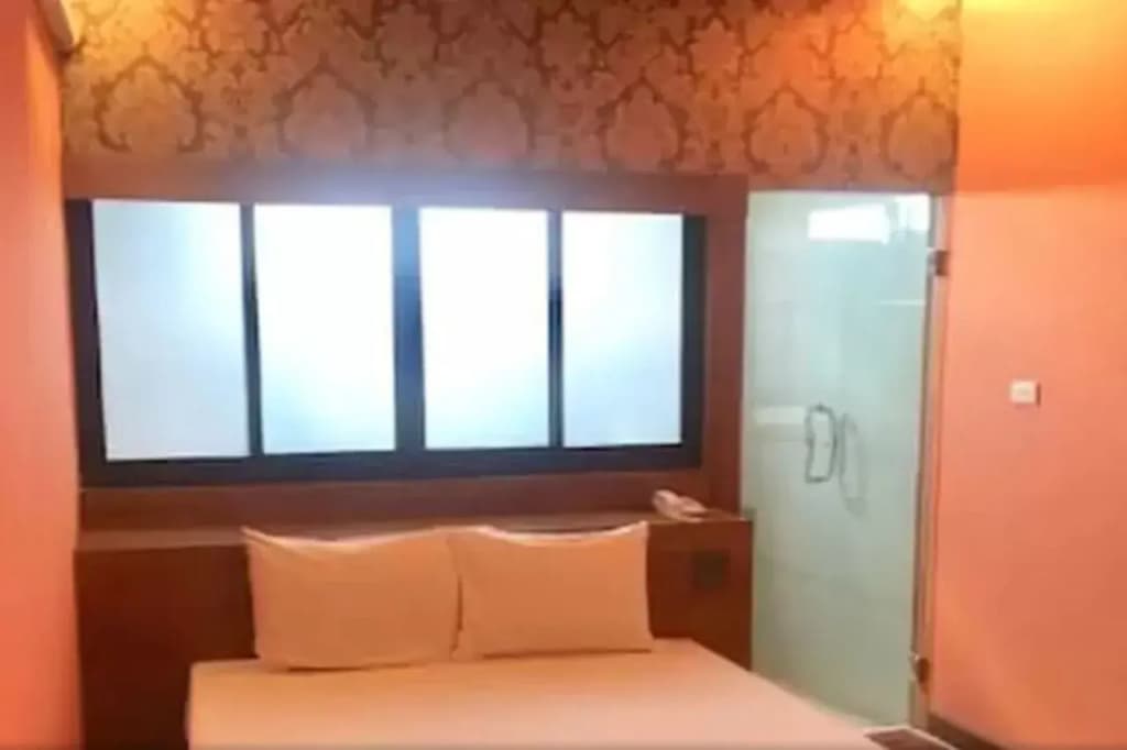 Visa Hotel - main photo