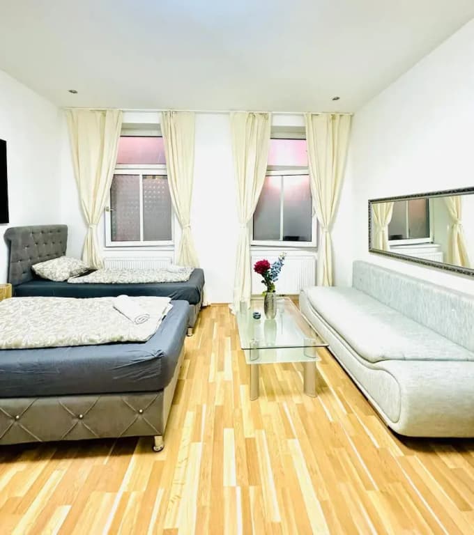 Stylish Studio Stay Near Augarten - photo 2