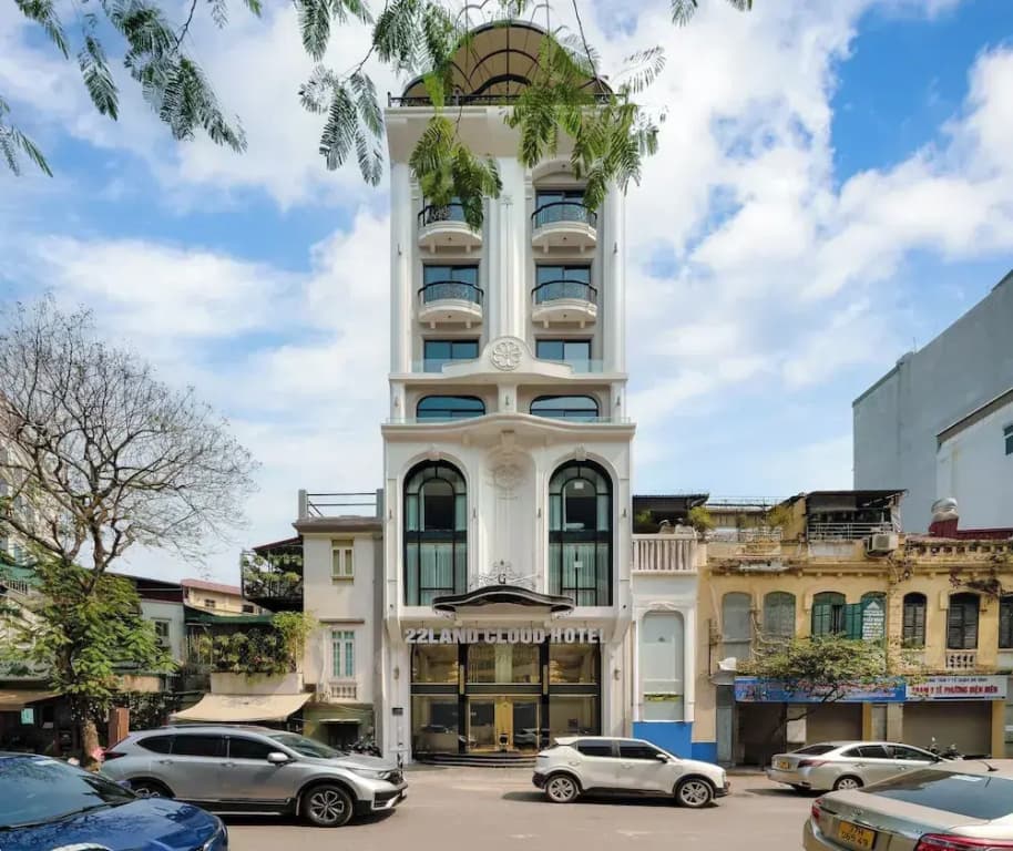 22Land Cloud Hotel - photo 1