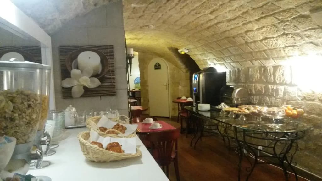 Hotel Prince Monceau - photo 17