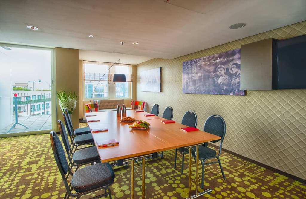 Leonardo Hotel Berlin Mitte - photo 21