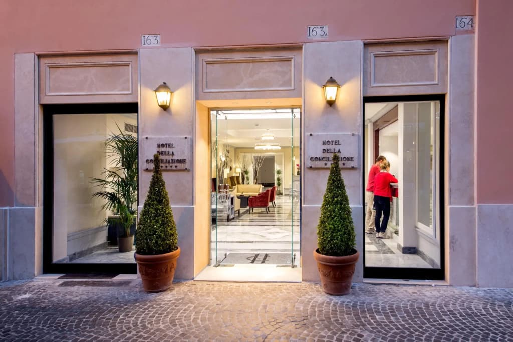 Hotel della Conciliazione - photo 20