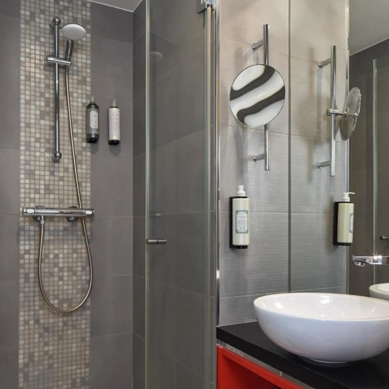 Timhotel Paris Gare de l'Est - photo 40