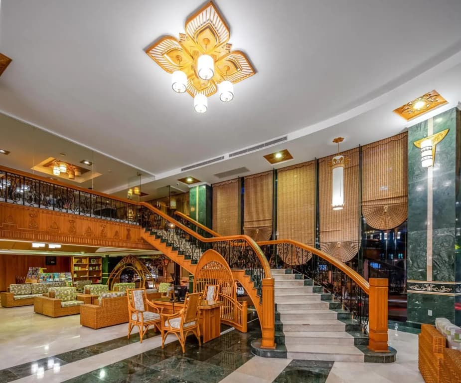 Green Plaza Hotel - photo 25