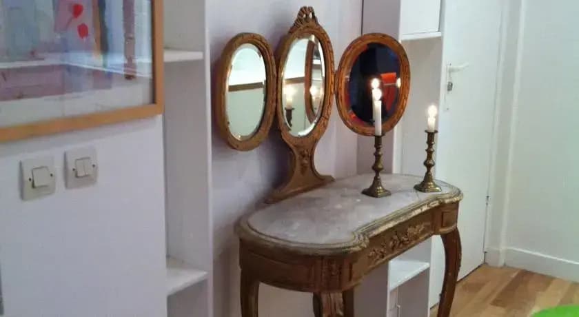 Into Paris - Louvre Apartment - photo 6