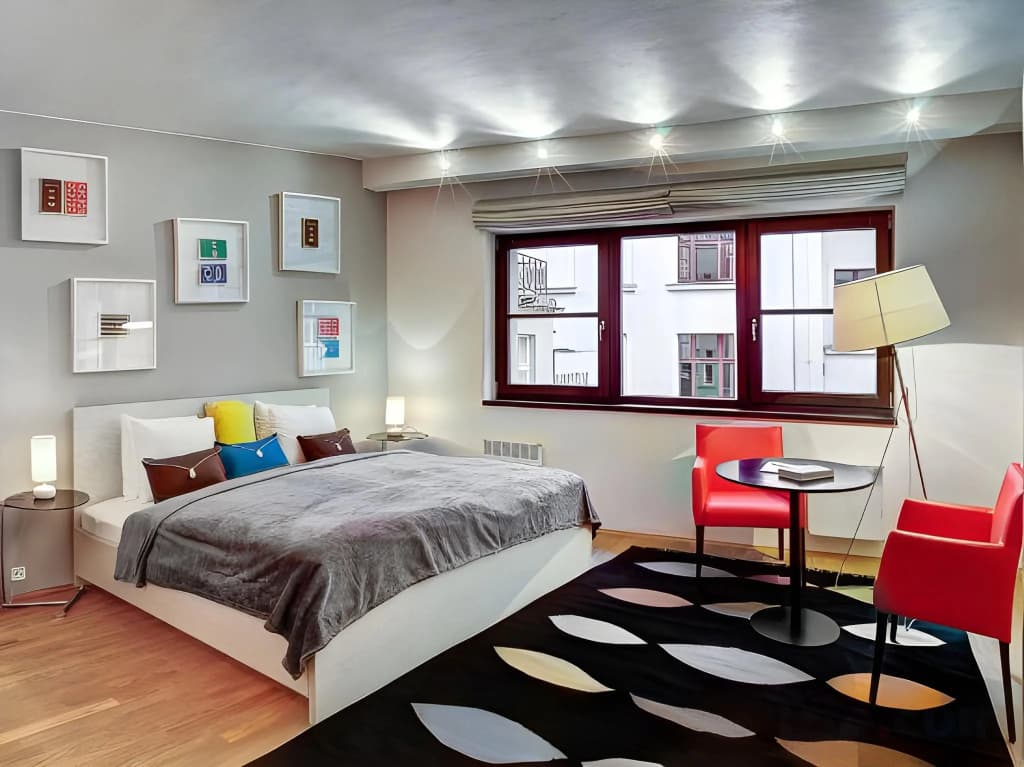 4 Arts Apartments by Adrez Living - photo 22
