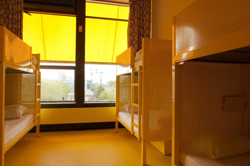 WOW Hostel Amsterdam - photo 4
