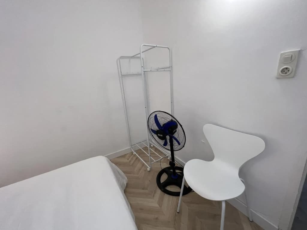 The Mo House Gotic - photo 11