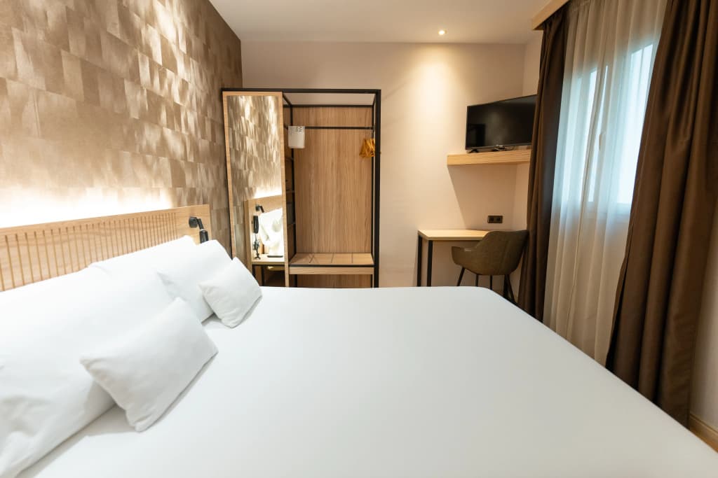 Petit Palace Eixample - photo 16