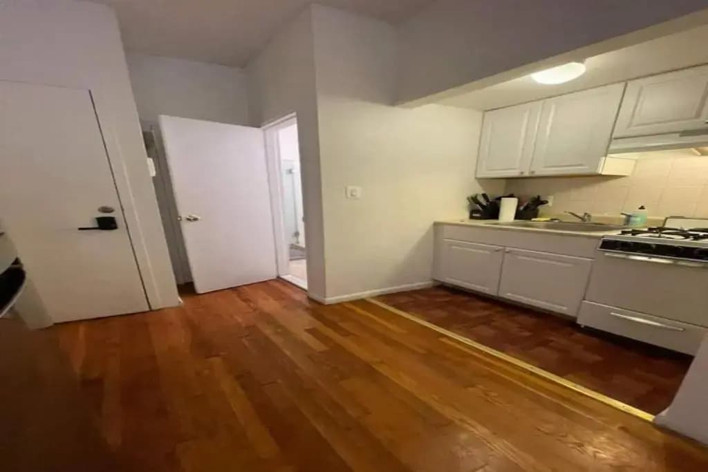 Hell's Kitchen 1 BR Apt. (8416) - photo 9