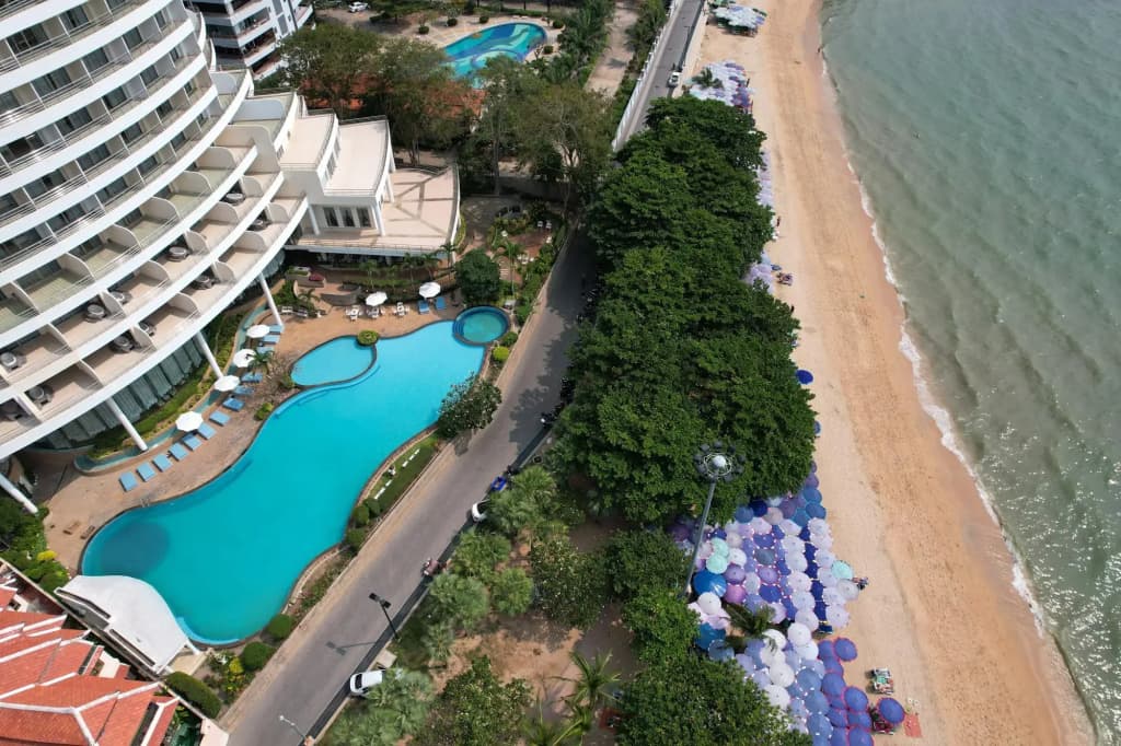 Adriatic Palace Hotel Pattaya - photo 20
