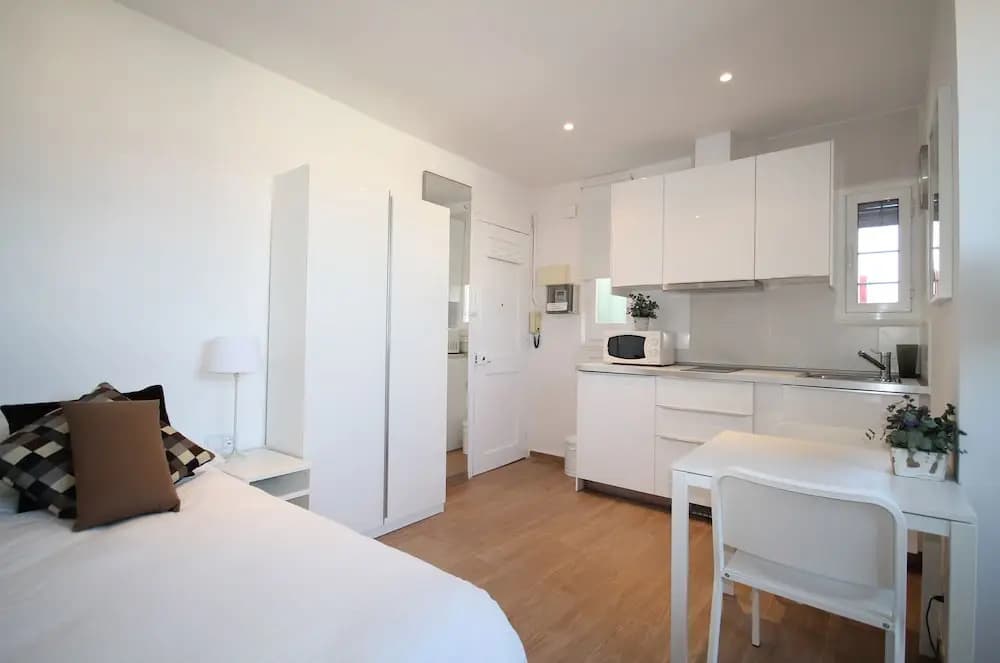 Genial Ático con Terraza Privada - photo 14