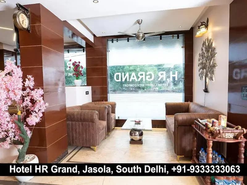 HR Grand Hotel - photo 21