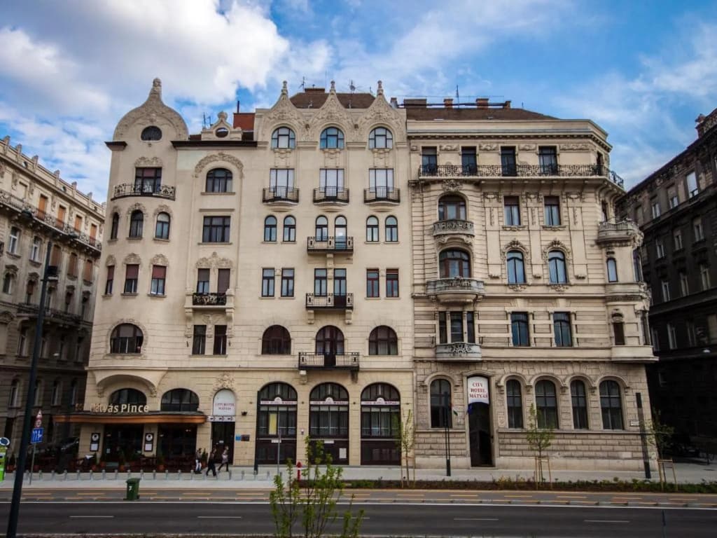 City Hotel Matyas - photo 35