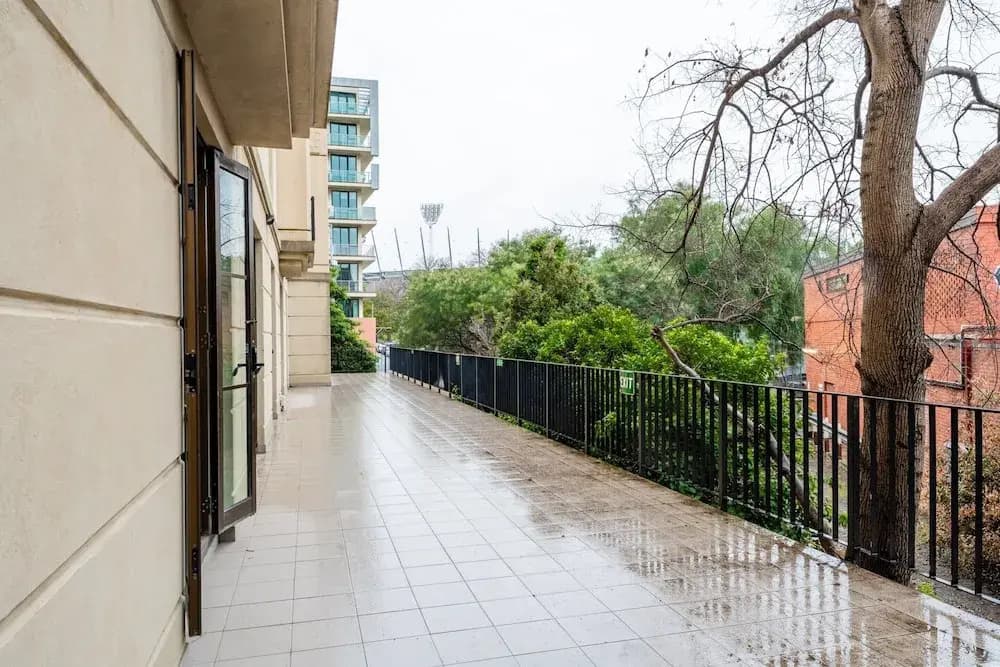 Chic 1-bed in East Melbourne With Gym & Pool - photo 10
