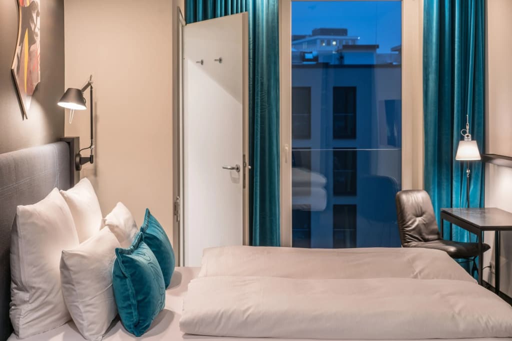 Motel One Berlin-Alexanderplatz - photo 23