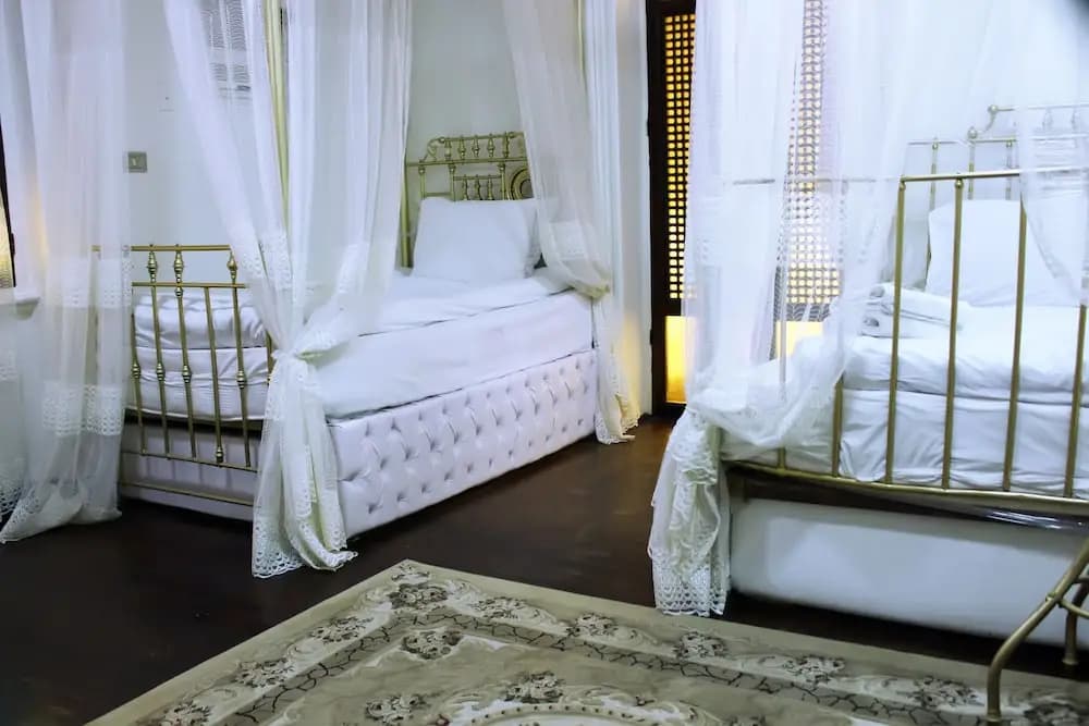 Kings Palace - Hostel - photo 3