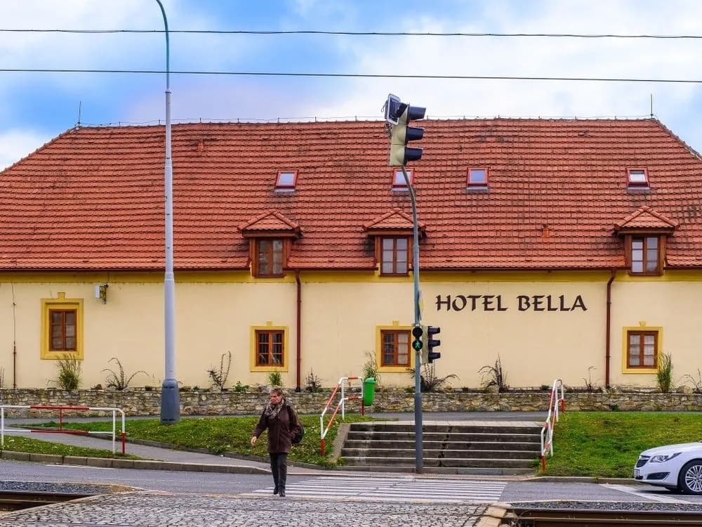 Hotel Bella - photo 1