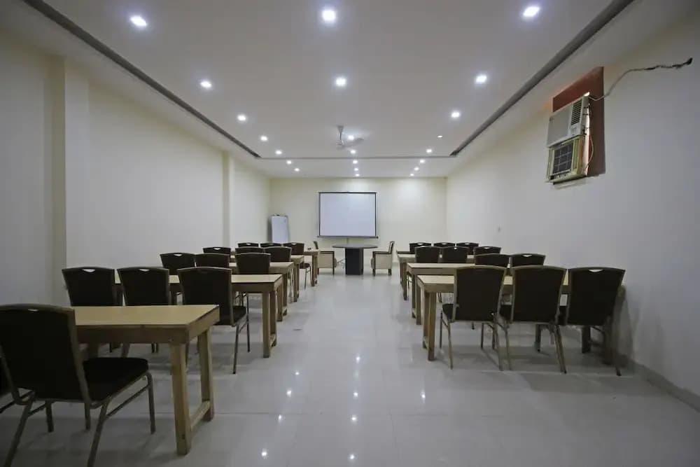 OYO 9011 Hotel Lohmod - photo 17