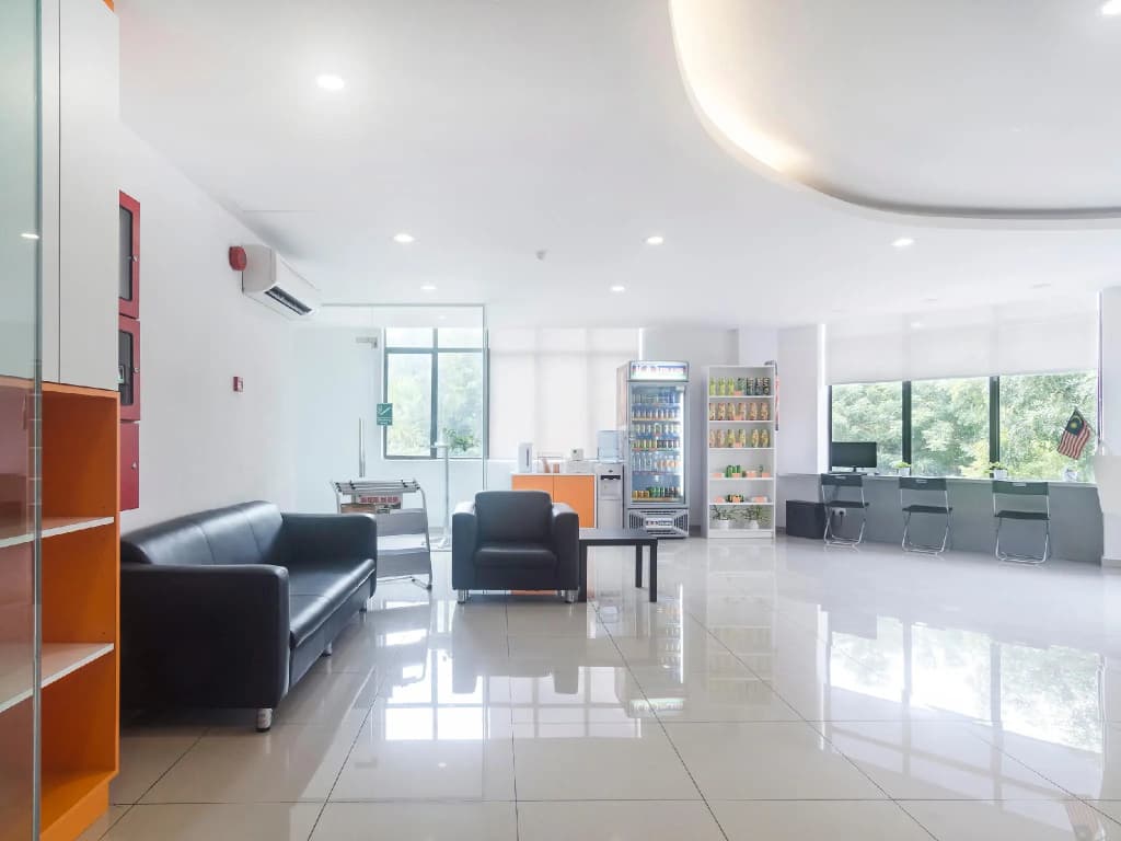 1 Orange Hotel Sungai Buloh - photo 2