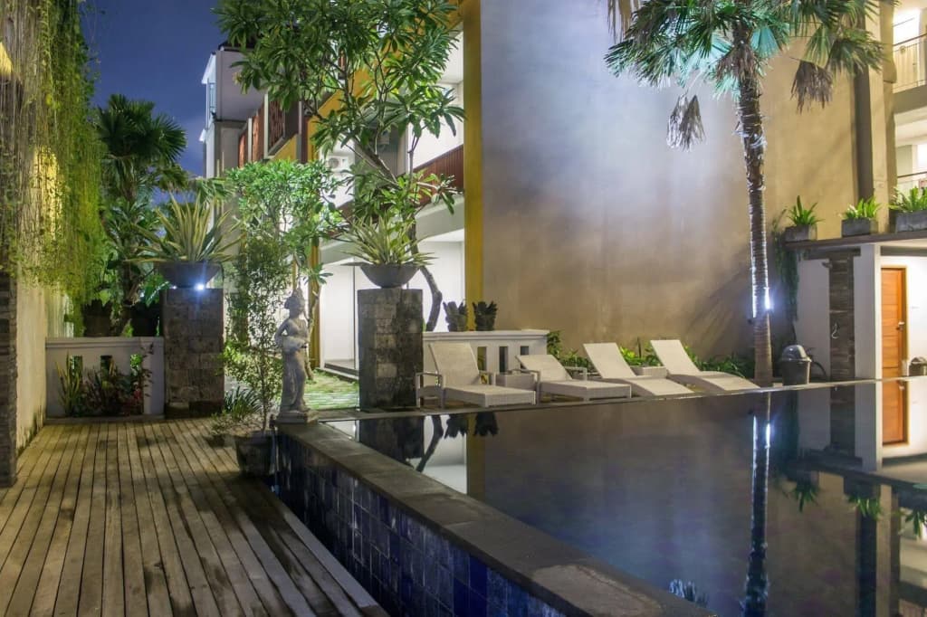 Kamini Legian Hotel - photo 13