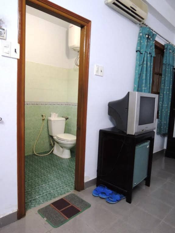 Ngan Pho Hotel - photo 18