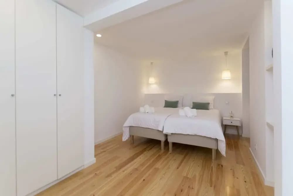 Amazing 3-bedroom Apartment in City Center - Fits 8 - photo 6